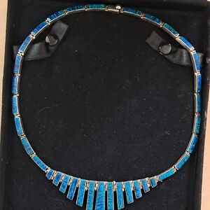 Elegant Blue and Gold Necklace